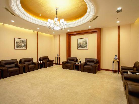 Zhonggong Plaza 22/25
