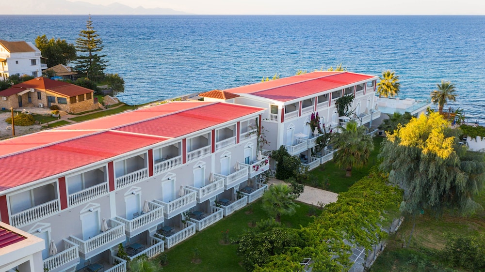 贝鲁斯海滩全包式酒店(Belussi Beach Hotel & Suites) 图片3