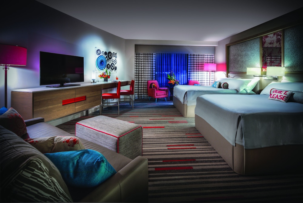 Universal's Hard Rock Hotel 22/69