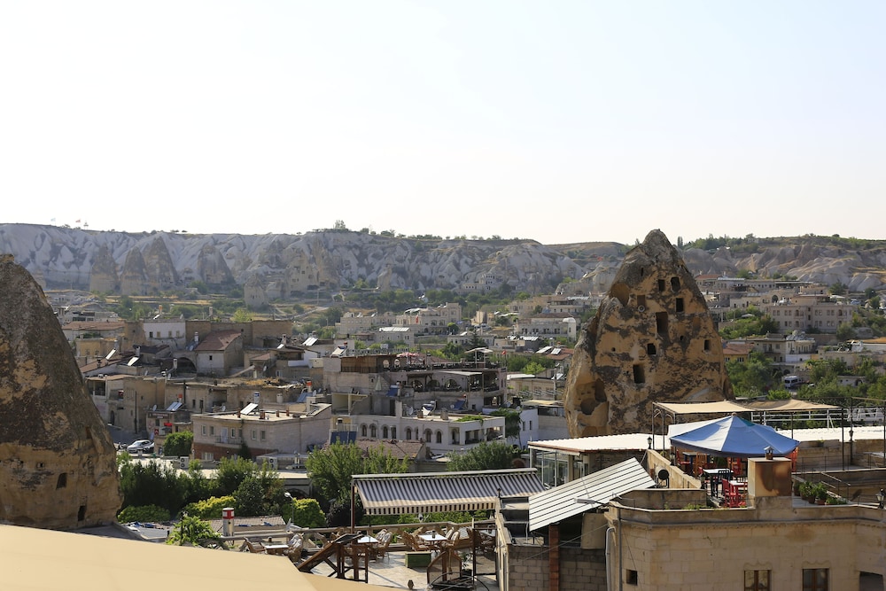 View Cave Hotel 46/50