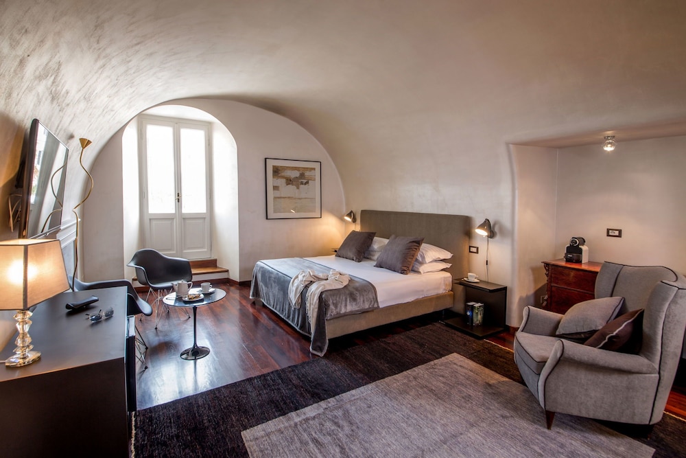 Palazzo De Cupis 24/54