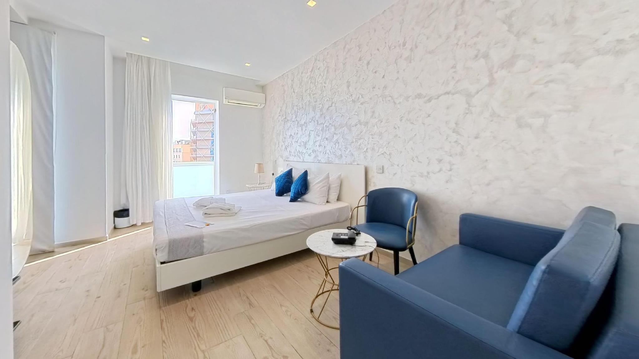 Penthouse Suite