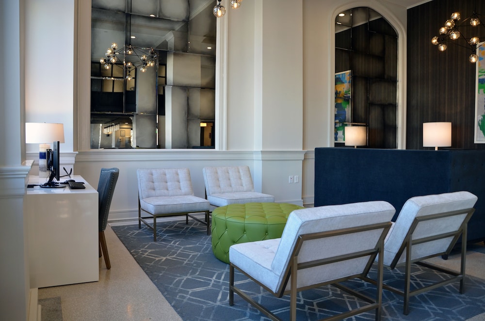 Samuel Elbert Hotel 26/39