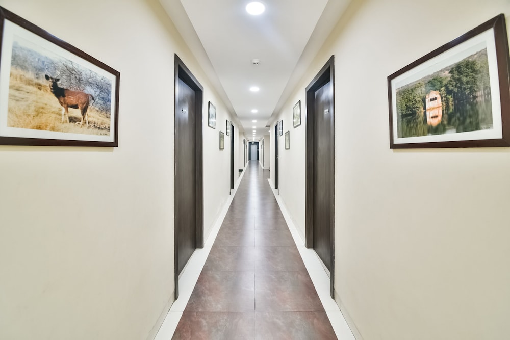 Hotel Flowers Inn 27/40