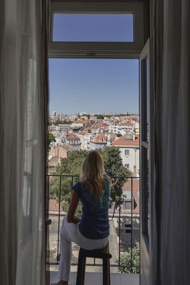 Casa Das Janelas Com Vista 68/72
