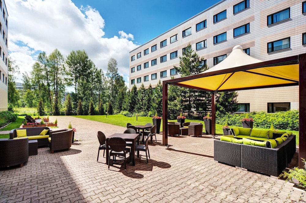 Holiday Inn Helsinki-Vantaa Airport 65/70