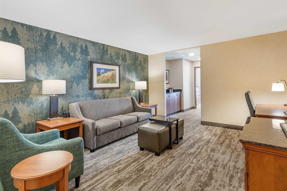 Drury Inn and Suites Denver Central Park 28/50