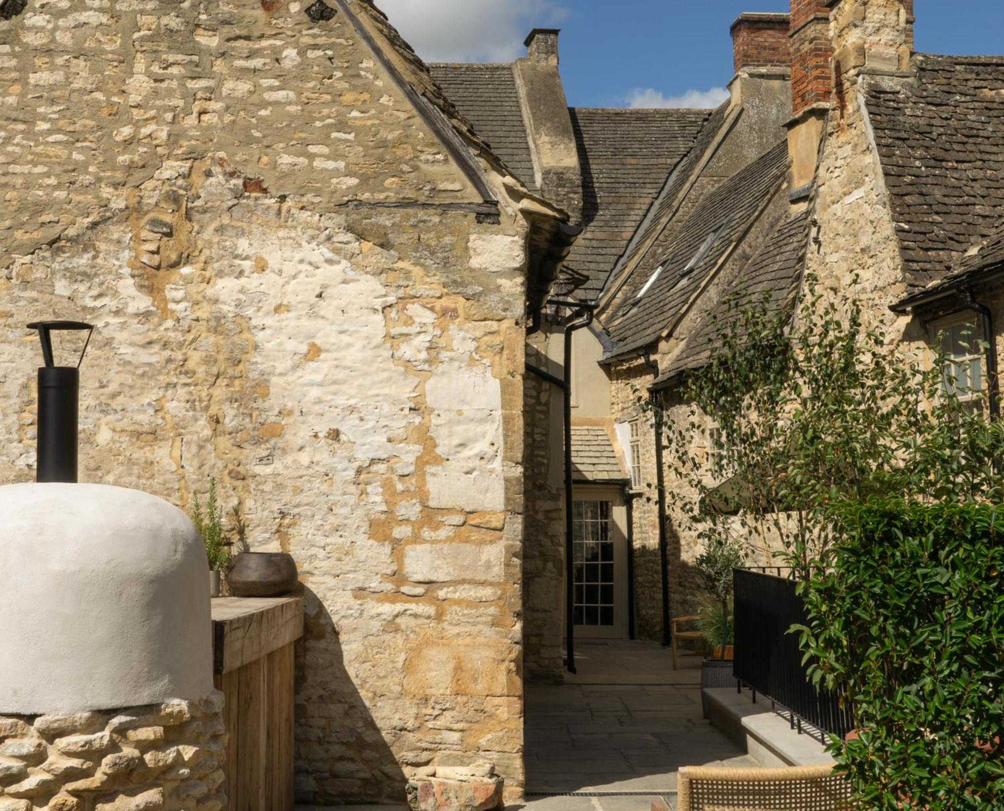 The Bull At Burford 35/38