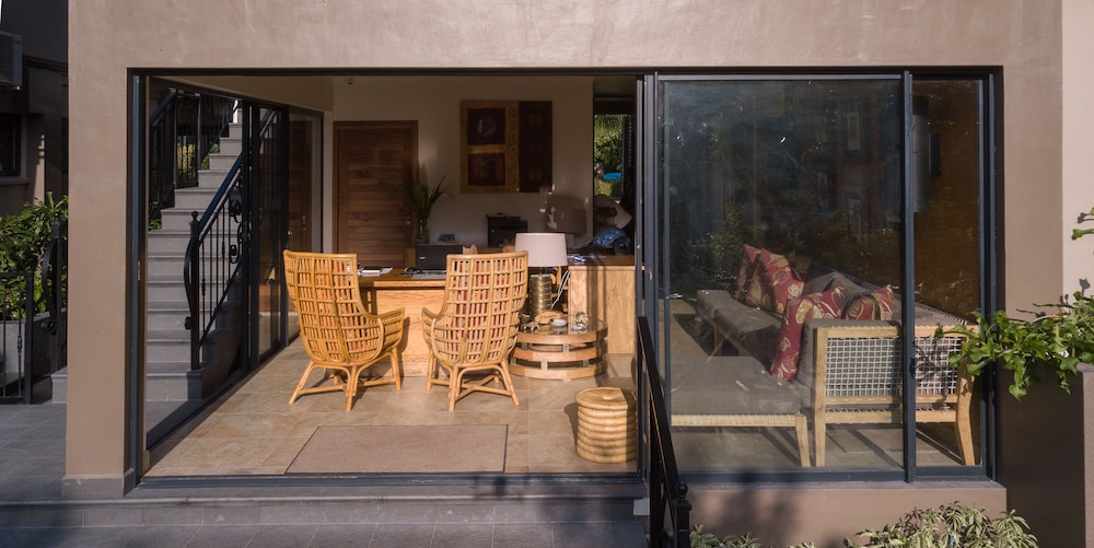 Le Repaire Boutique Hotels And Restaurant 2/47
