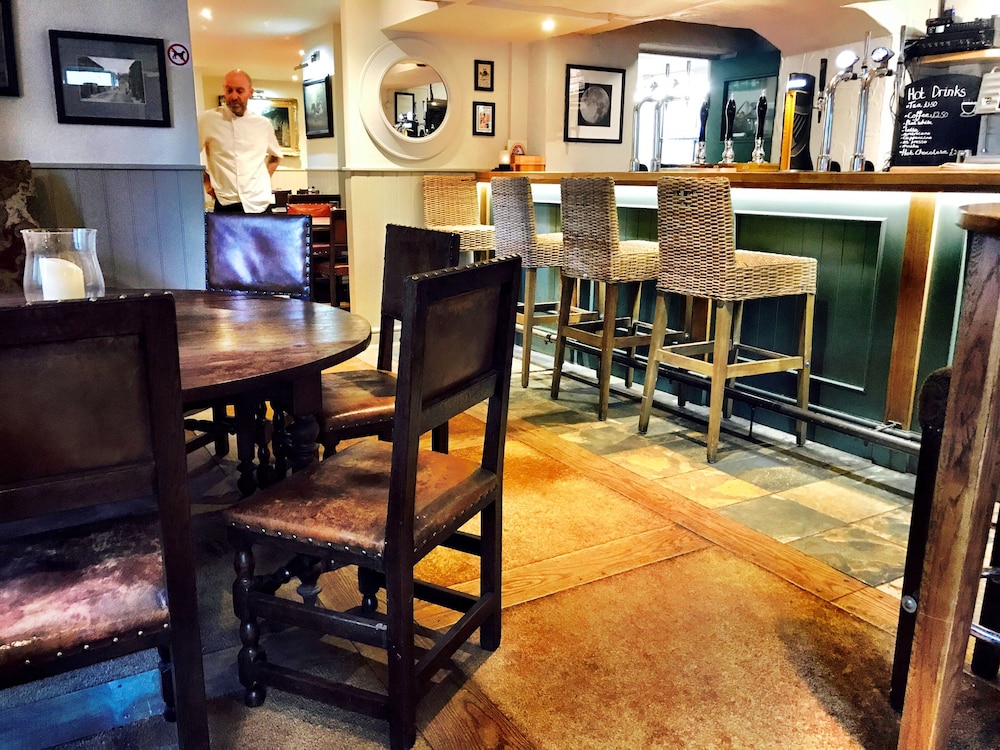 The Moon Inn at Stoney Middleton 28/39