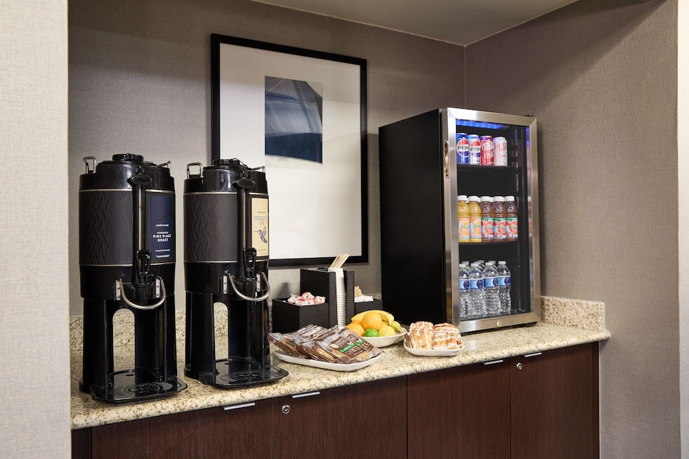 Courtyard by Marriott Kansas City Overland Park/Metcalf, South of College Boulevard 29/56