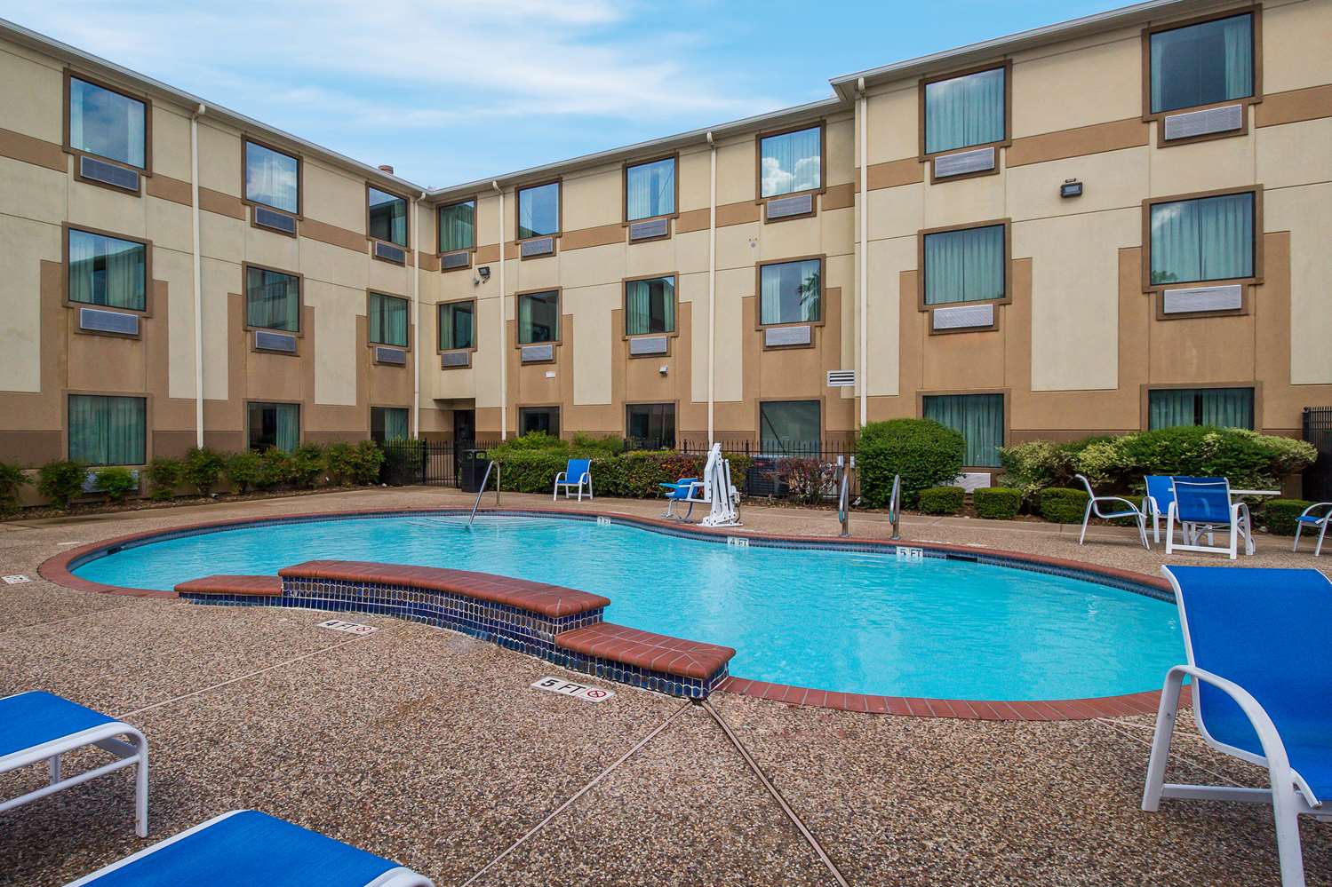 Best Western Galleria Inn & Suites Houston 9/10