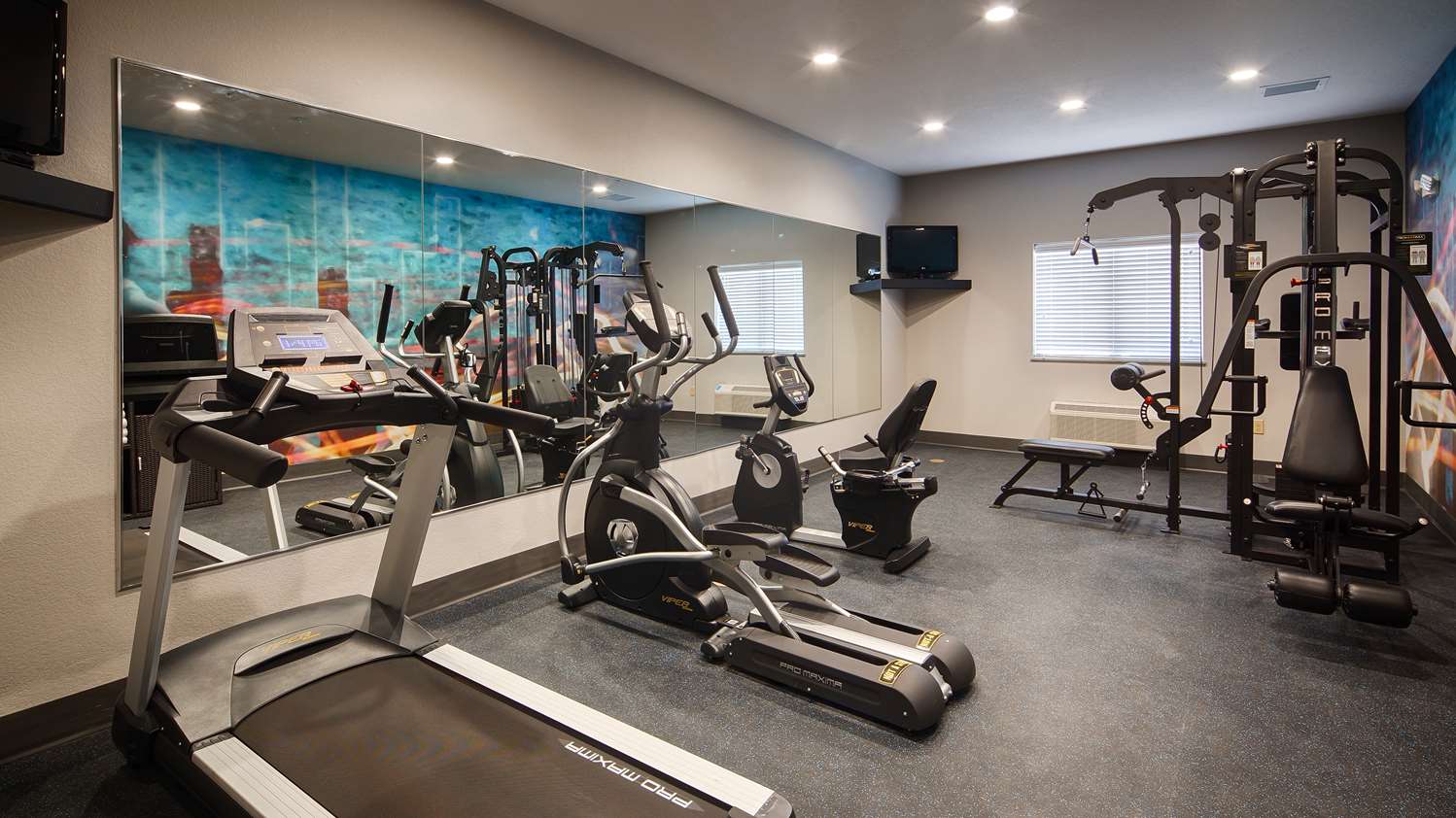 Best Western Plus Lonestar Inn and Suites 24/29