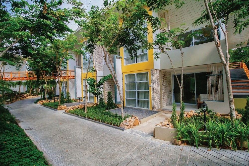 Summer Luxury Beach Resort and Spa in KOH PHA NGAN