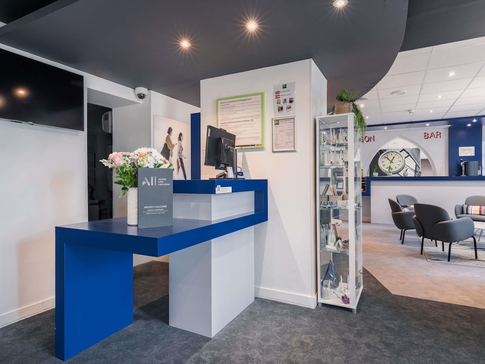 IBIS STYLES VANNES GARE CENTRE 7/61