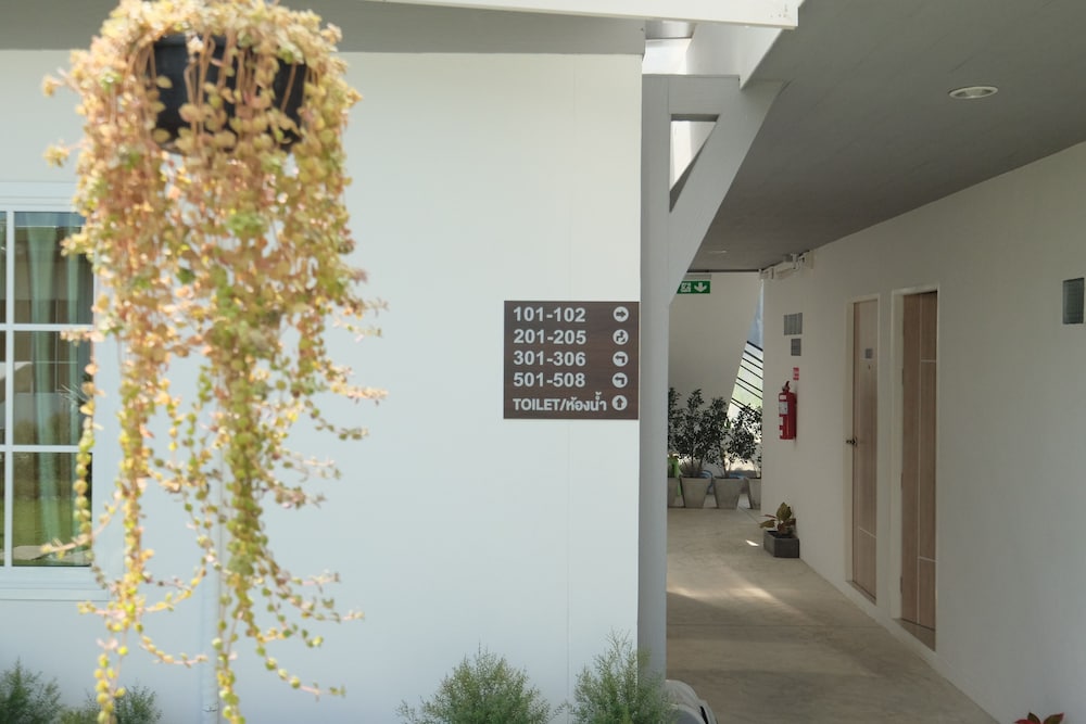Montara Hotel & Resort Korat 6/30