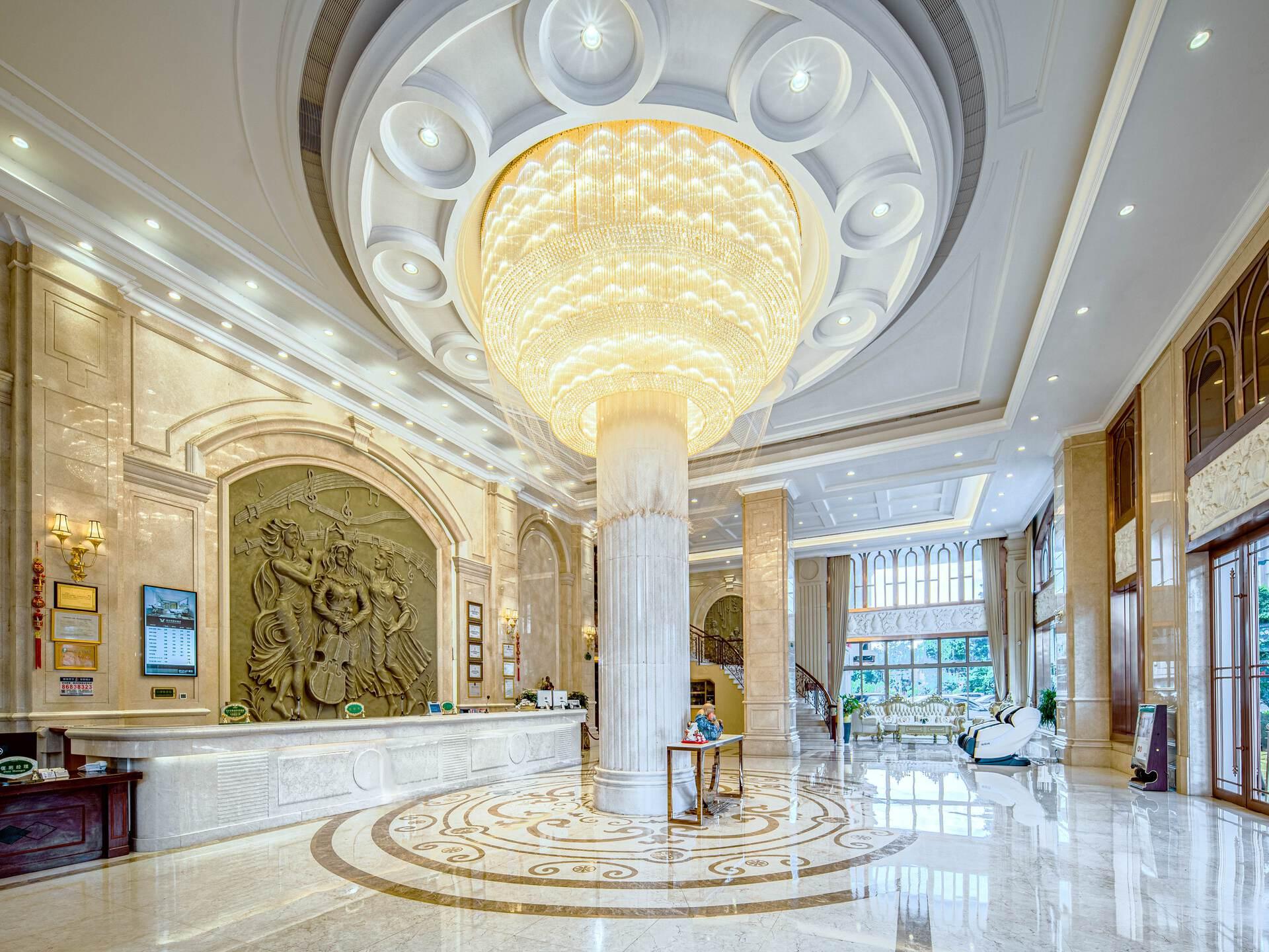 Vienna lnternational Hotel 15/39