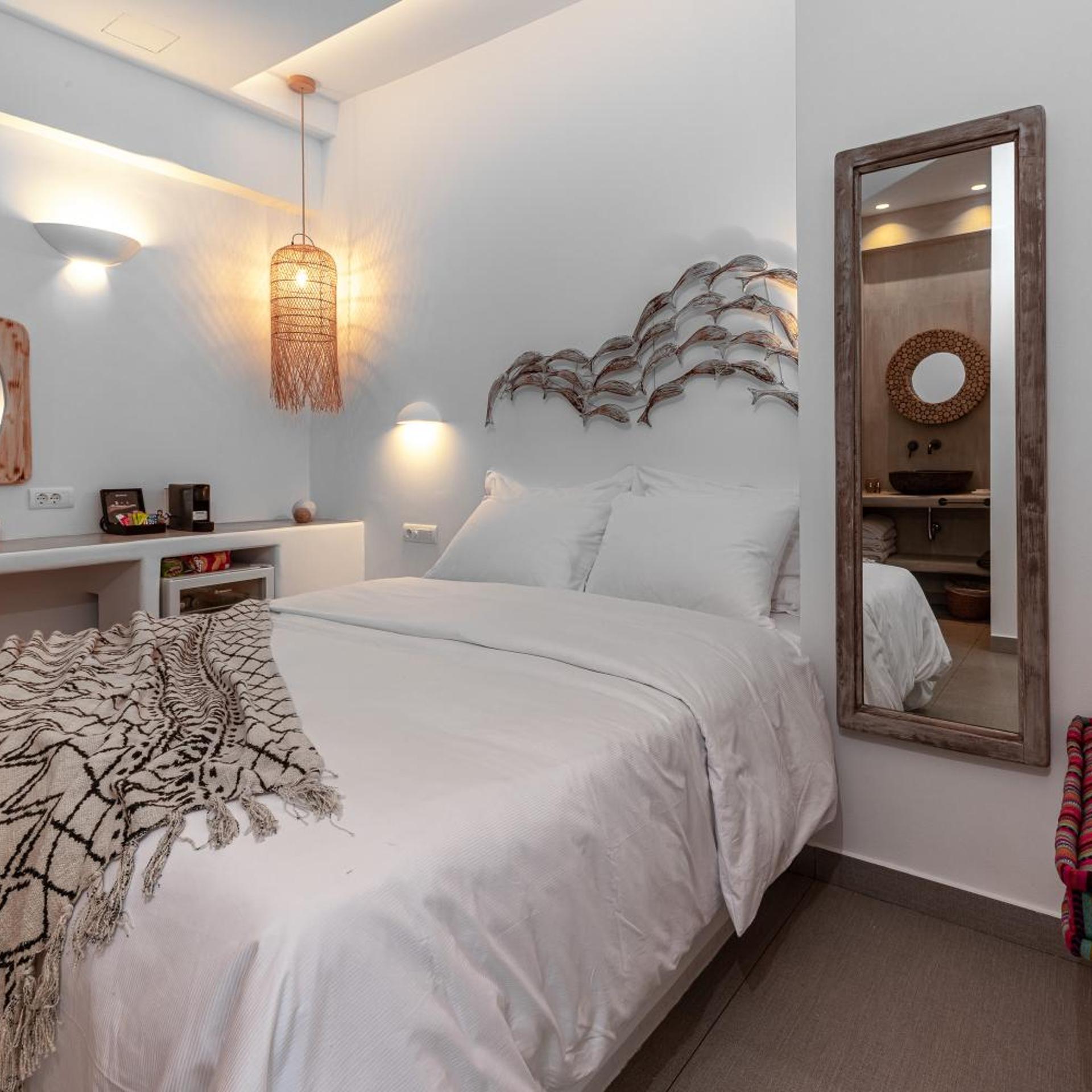 Honeymoon, Suite, Street View, Outdoor Jetted Tub