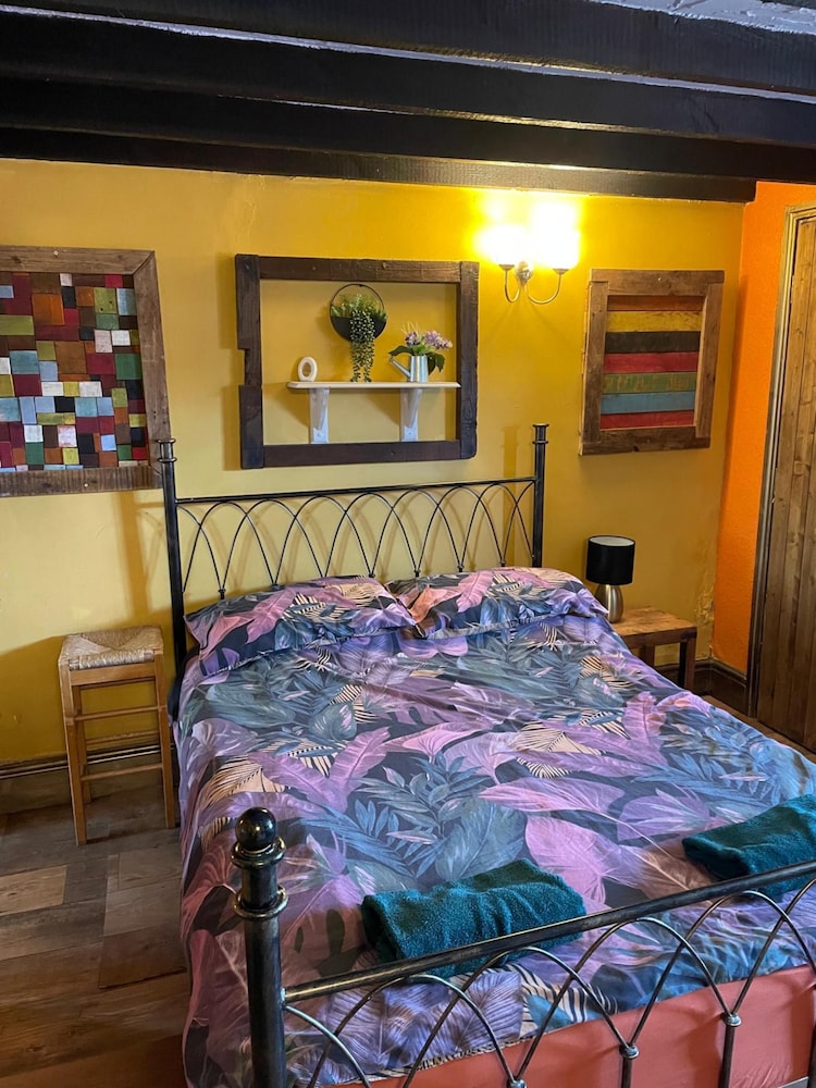 OYO Yarm Cottages 47/64