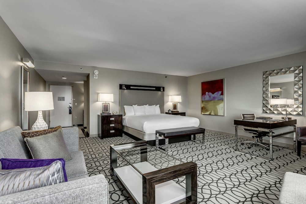 Hilton Columbus At Easton 30/44