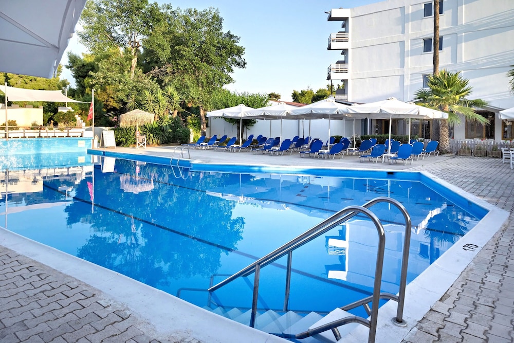 The Grove Seaside Hotel 42/66