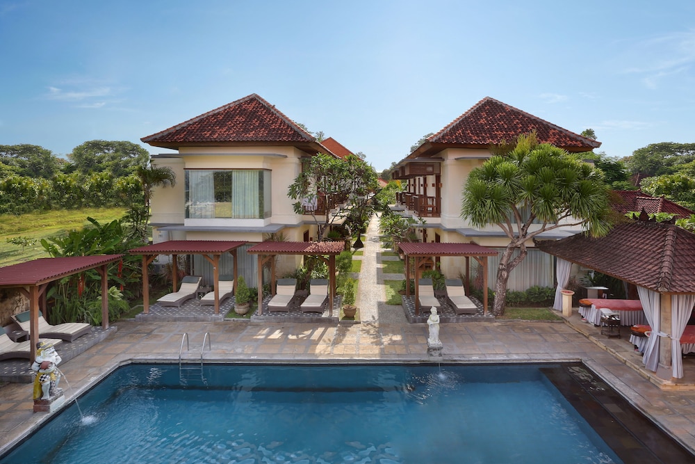 Respati Beach Hotel 7/66