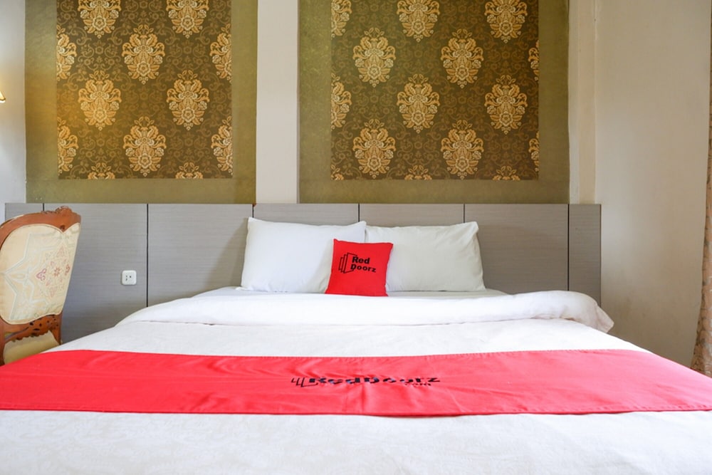 RedDoorz Plus @ Hotel Srikandi Kendari 18/50
