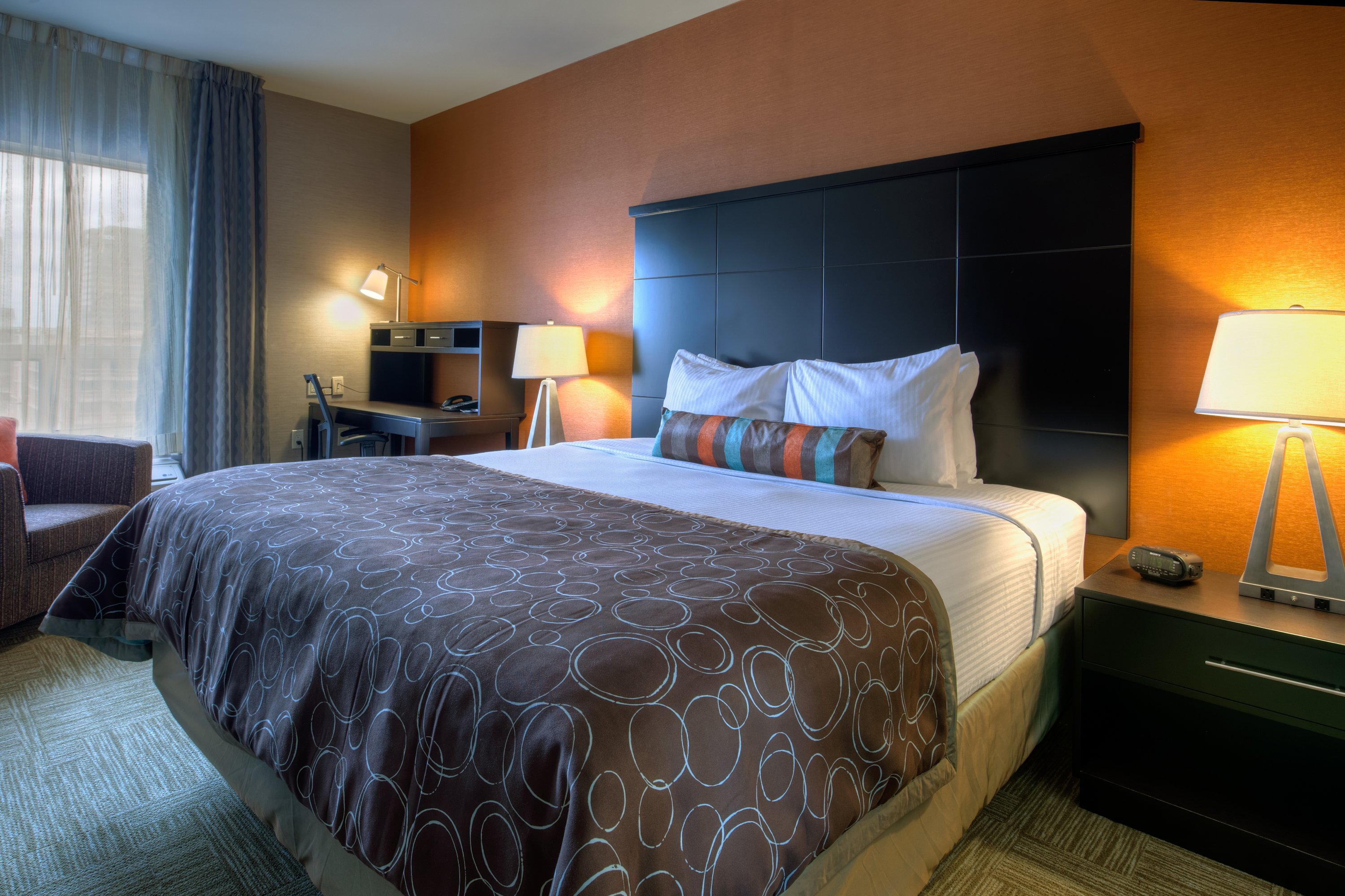 STAYBRIDGE SUITES HAMILTON - DOWNTOWN 17/80