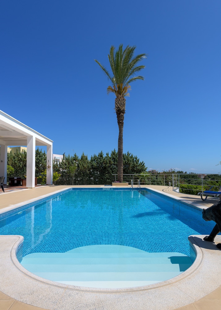GRANDE DAME VILLA - RHODES 25/50