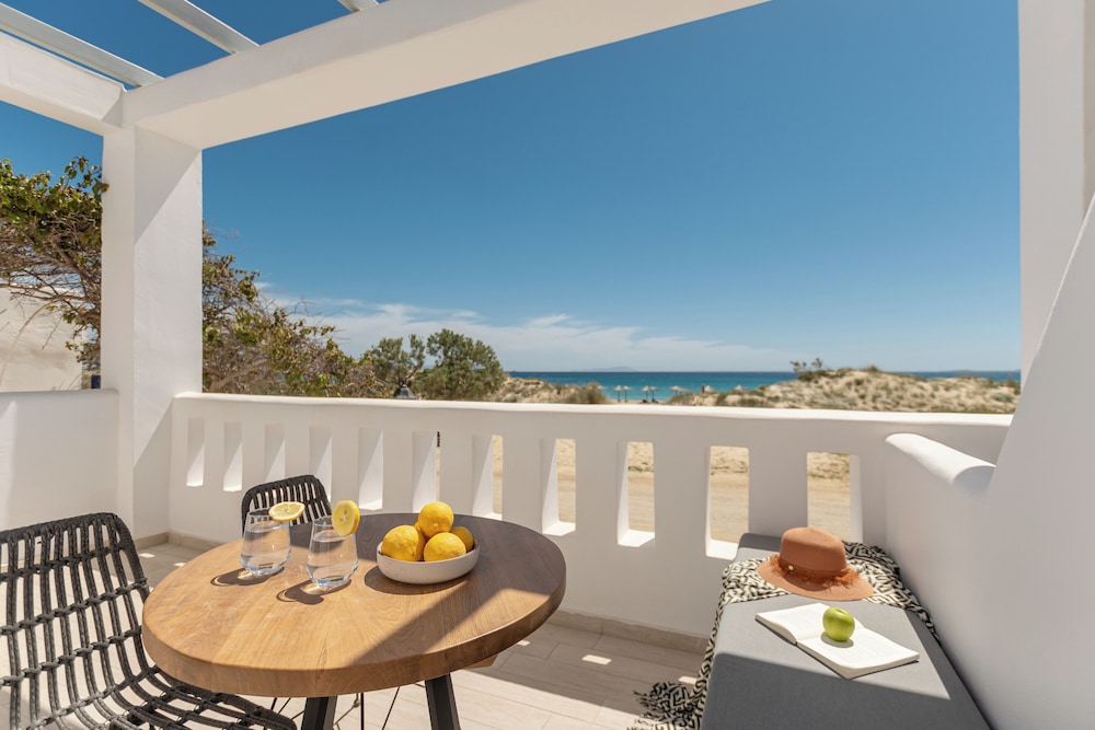 Almiriki Naxos Beachside Living 54/67