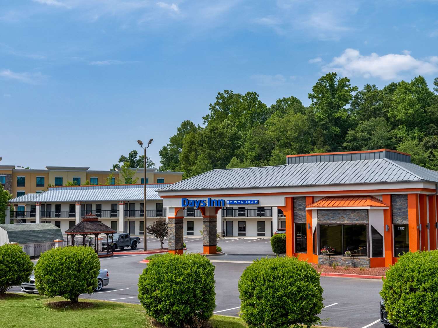 Days Inn by Wyndham Clemson 7/36