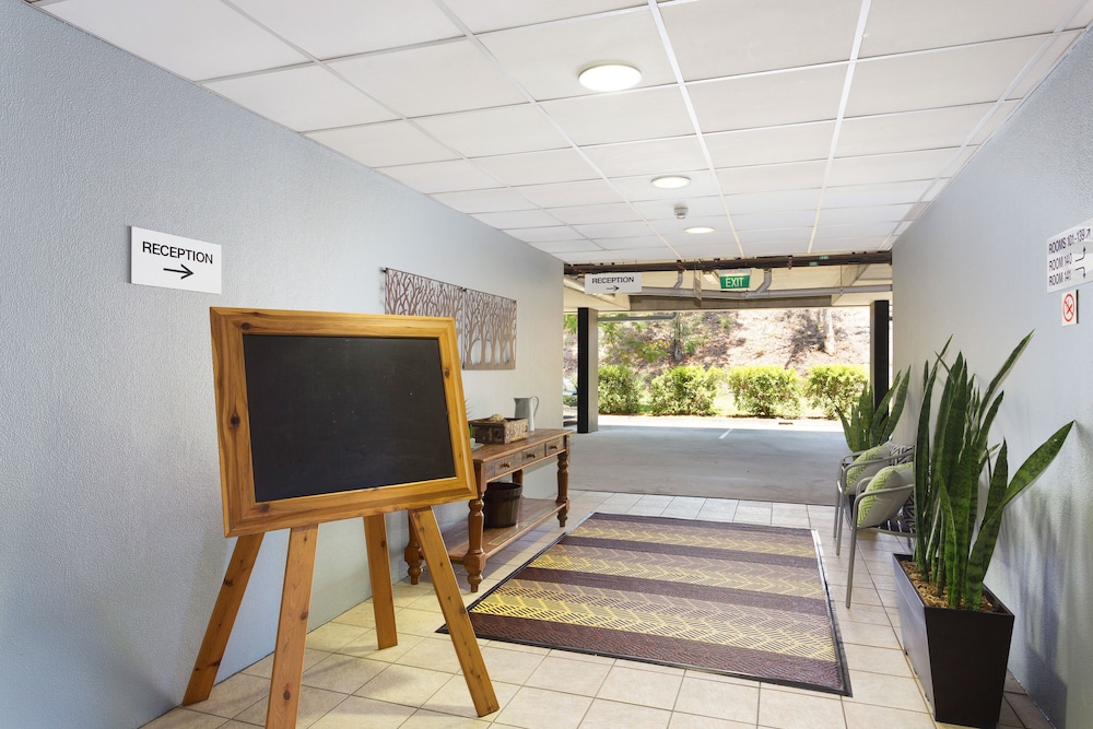 Rocklea International Motel 10/26