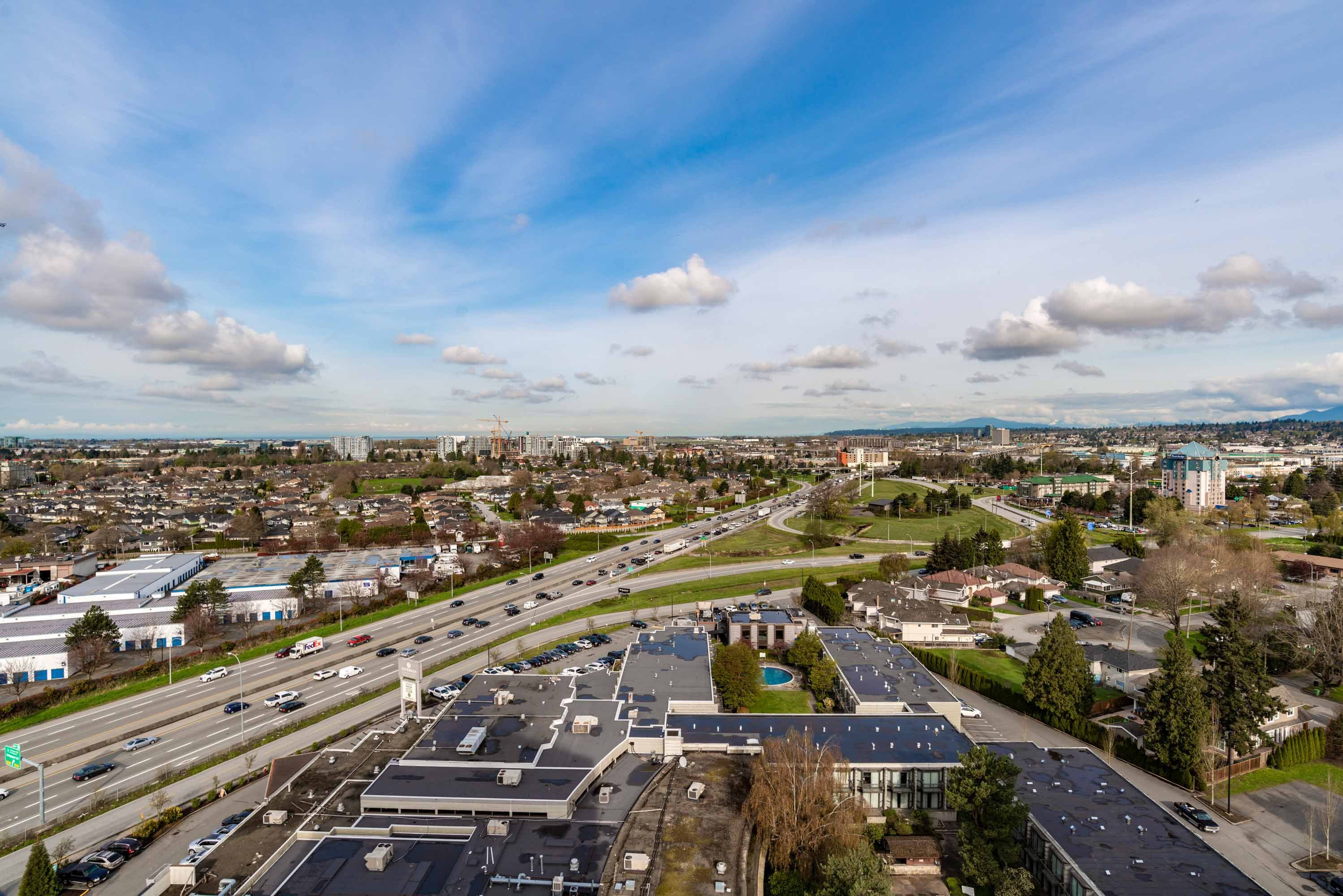 Sandman Signature Vancouver Airport Hotel 74/77