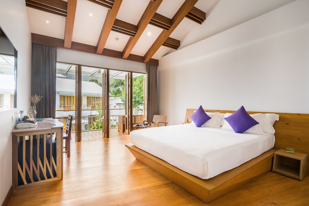 Pool View Room