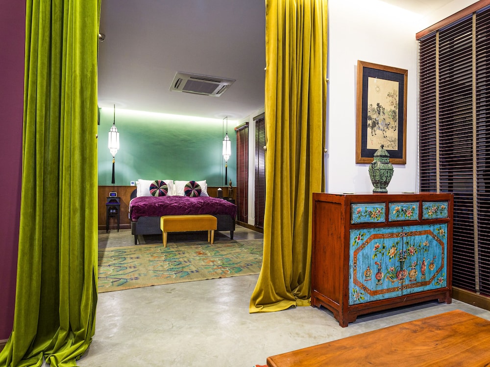 Lao Poet Hotel 14/71