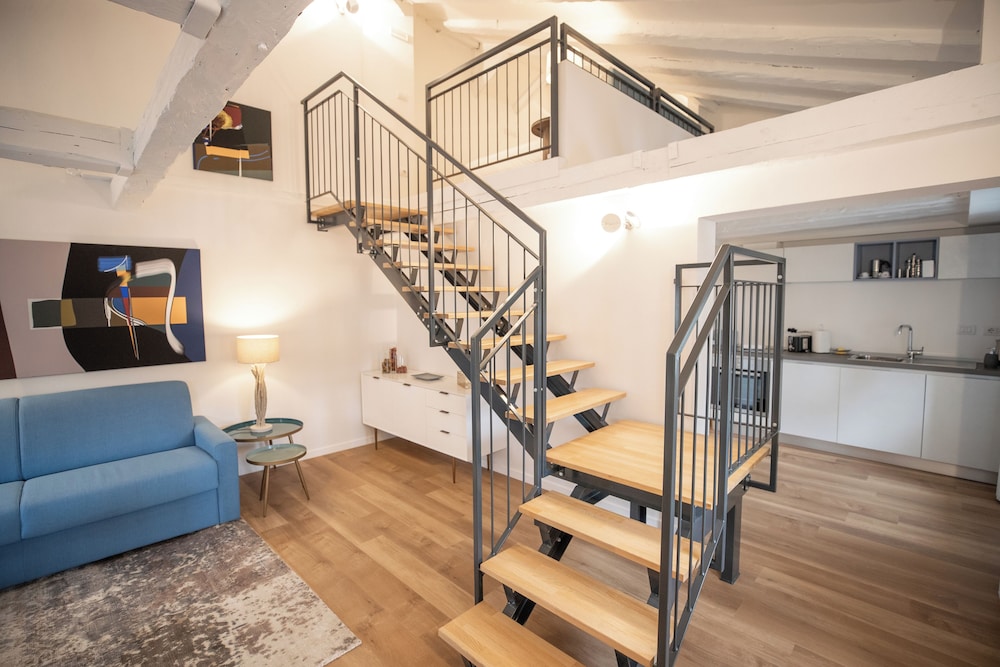 Hotel Duchi Vis A Vis 39/62