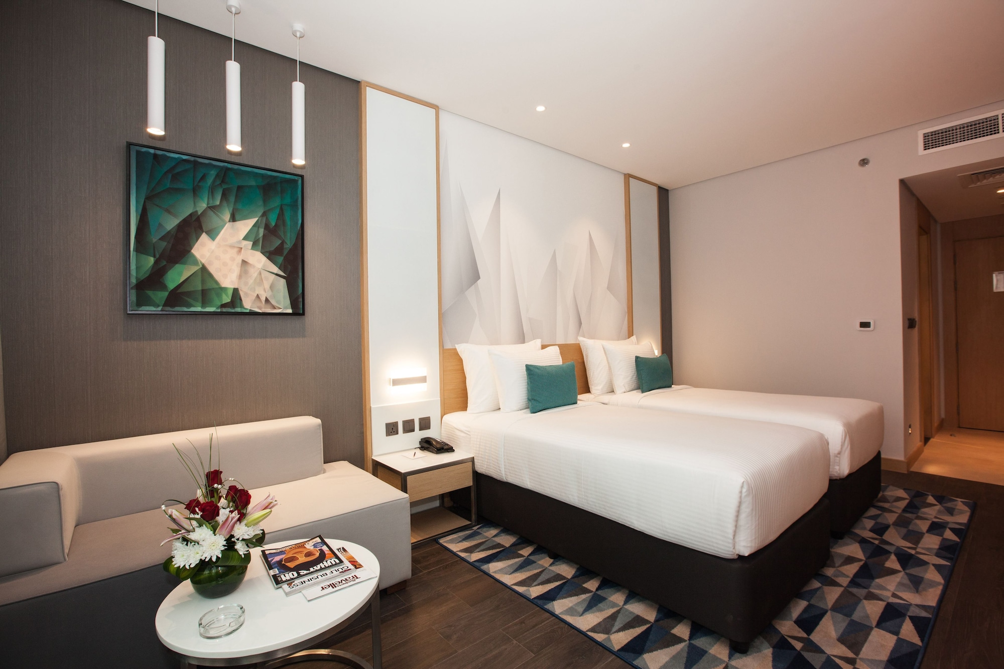 Connecting, 2 Double Beds, Flora Inn Dubai 5/8