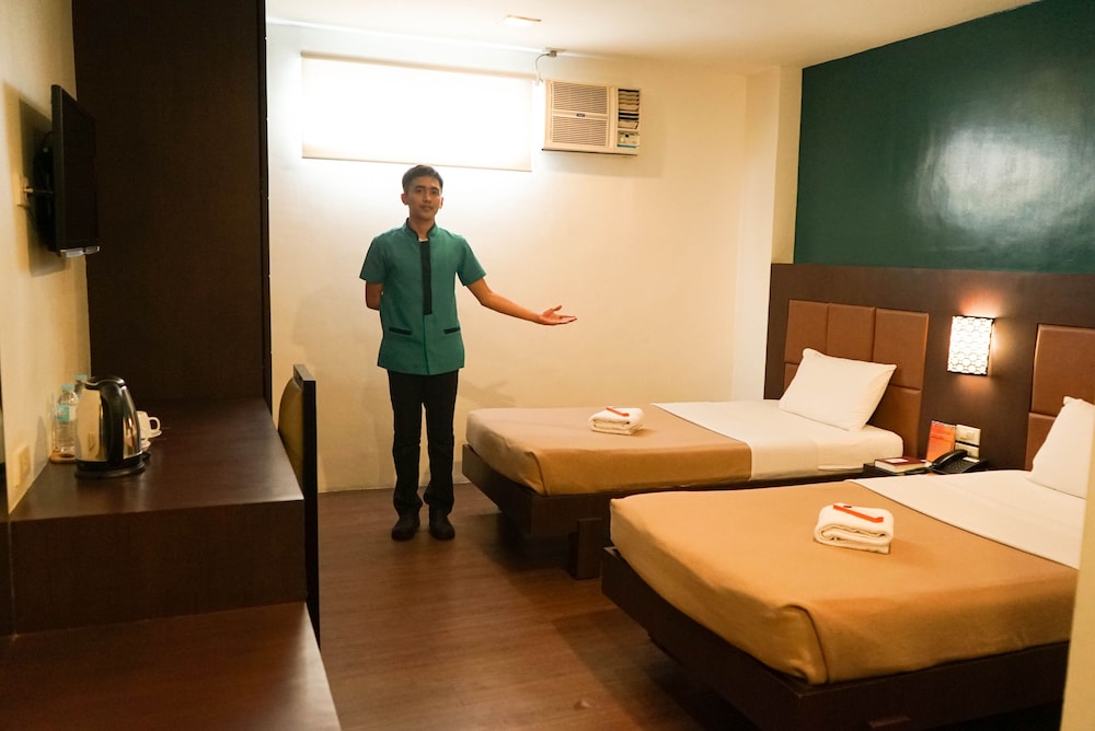 Tacloban Plaza Hotel 11/51