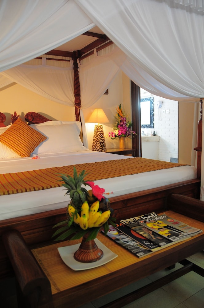 Tirta Ayu Hotel Restaurant 9/50
