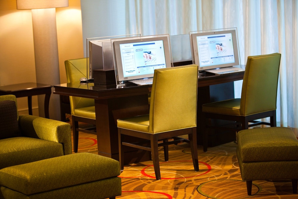 BWI Airport Marriott 26/38