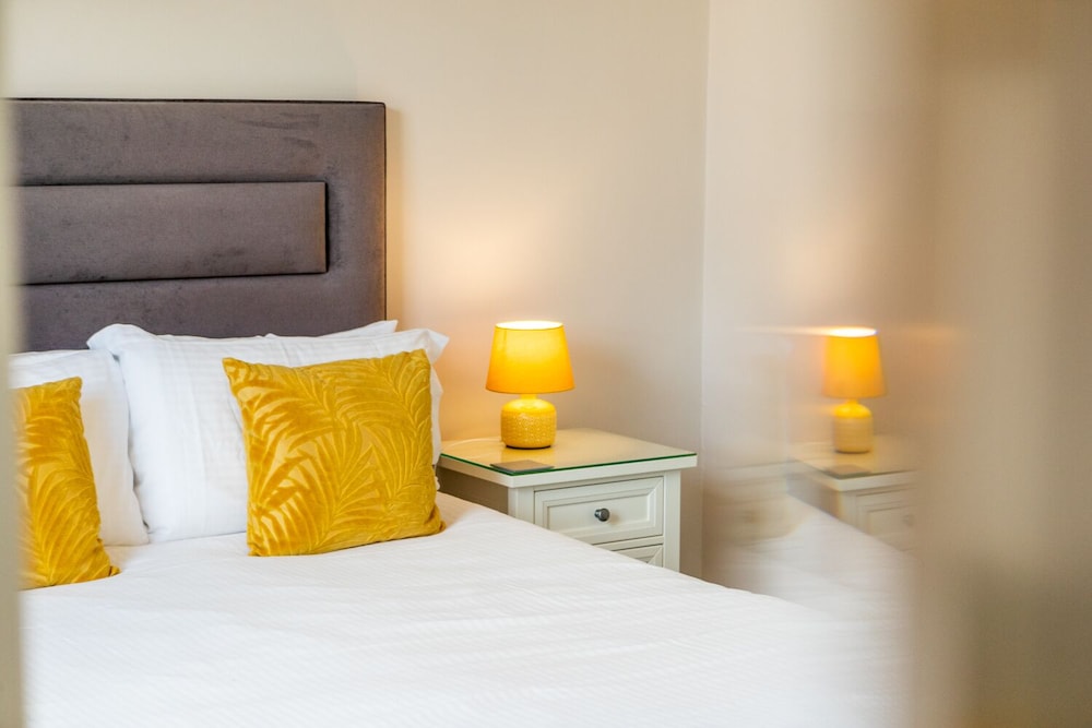 Number 80 Bed Then Breakfast 42/65