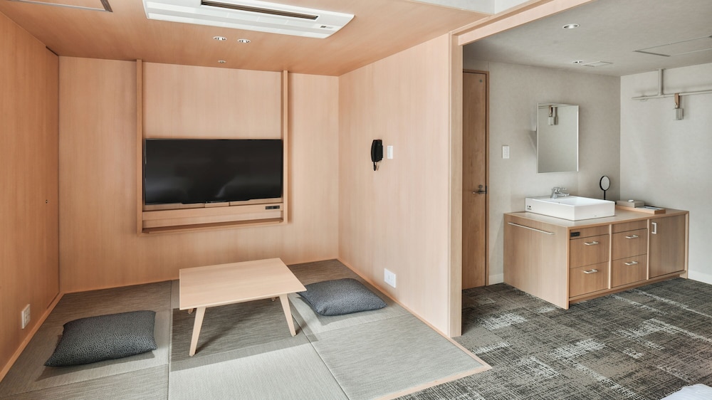 REF Matsuyama City Station by Vessel Hotels 28/50