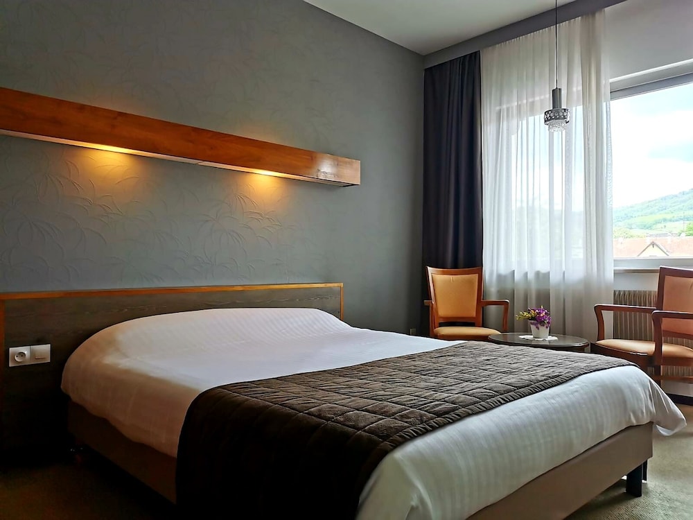 Hotel Munsch 12/73