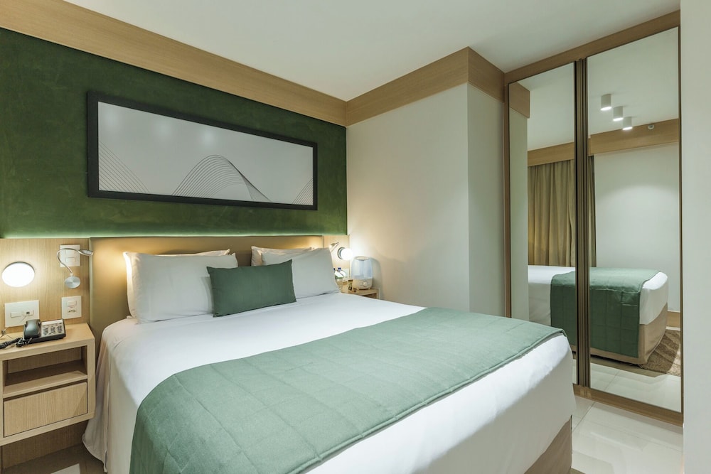 DELUXE, STUDIO, SUITE, BALCONY