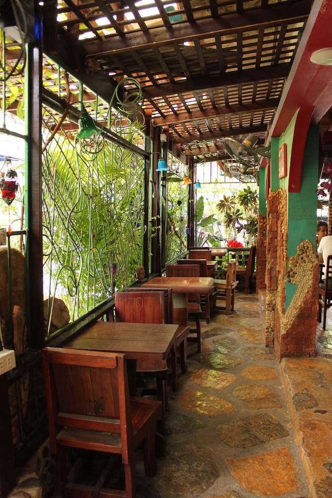 Shanti Lodge Bangkok 53/70