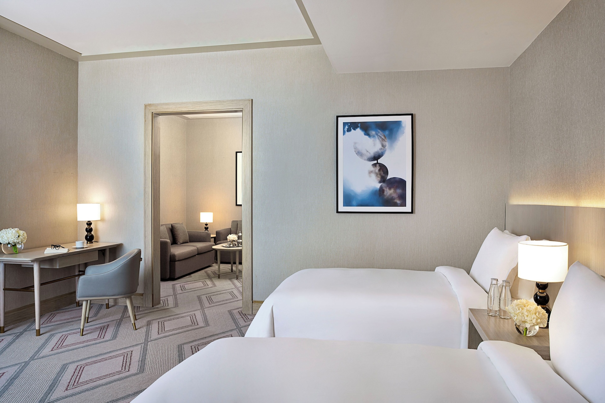 TOWER, EAST, JUNIOR SUITE, CITY VIEW