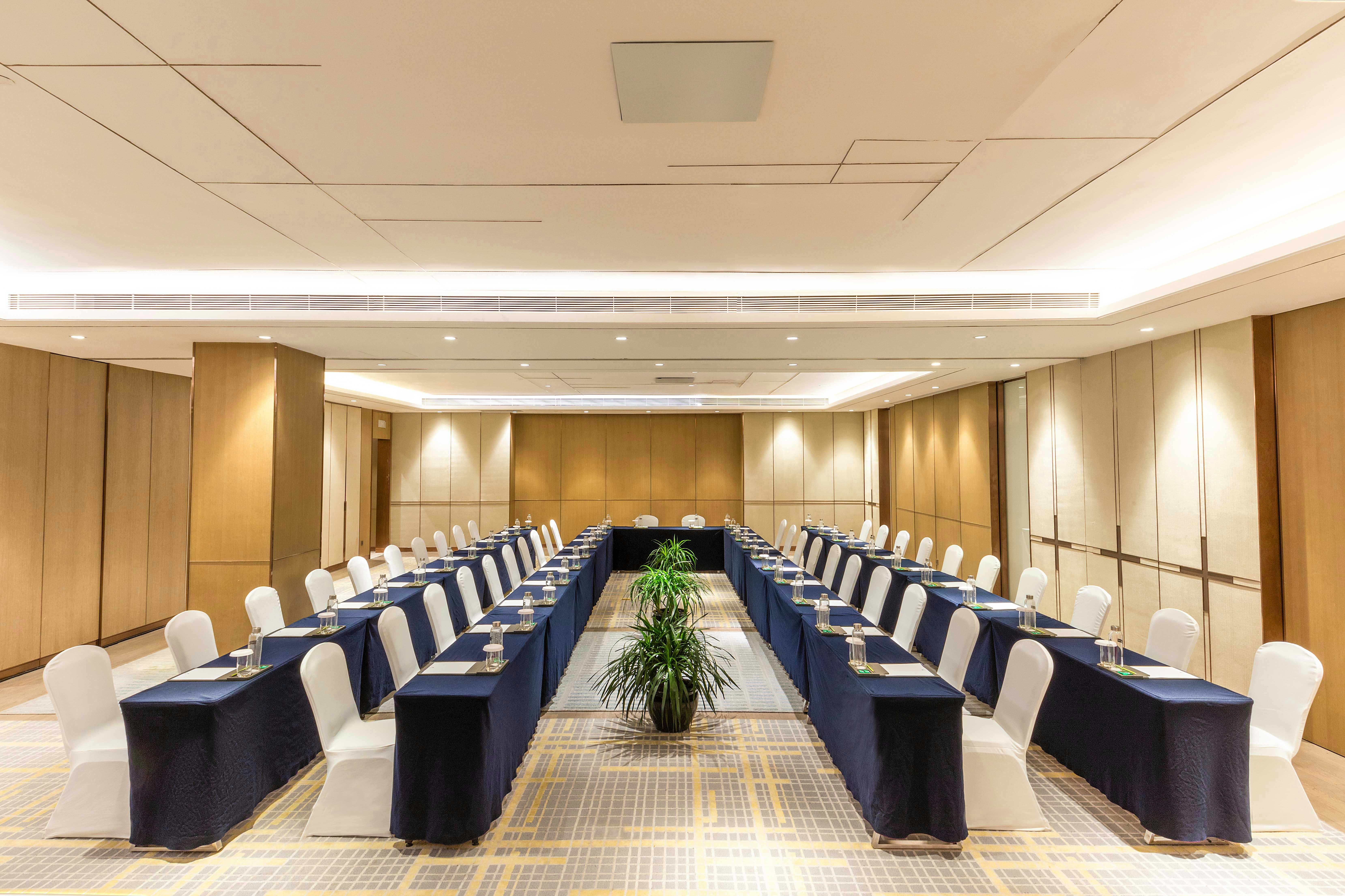 Doubletree By Hilton Shenzhen Longhua 71/76