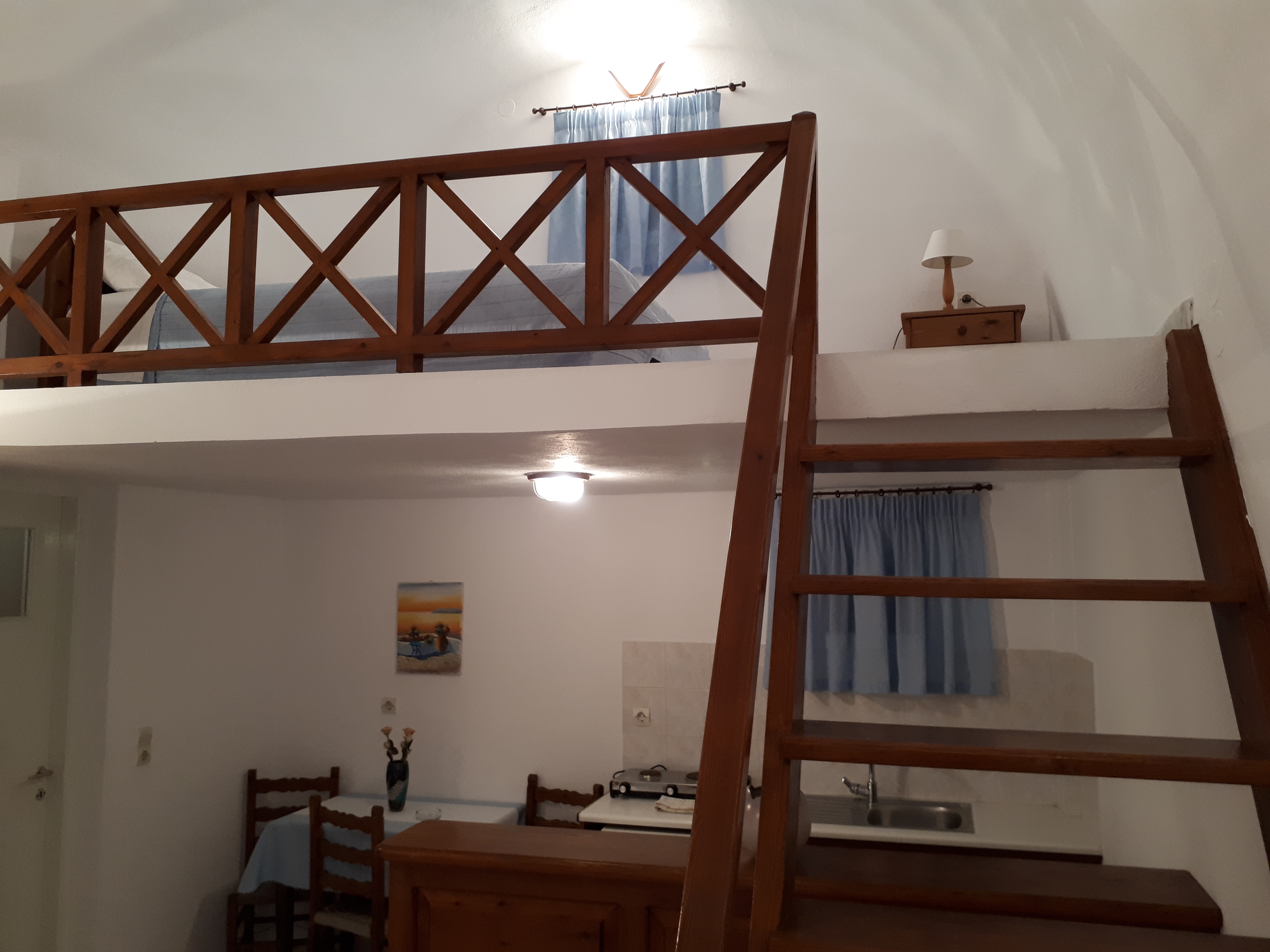 Paradisos Oia 2/36