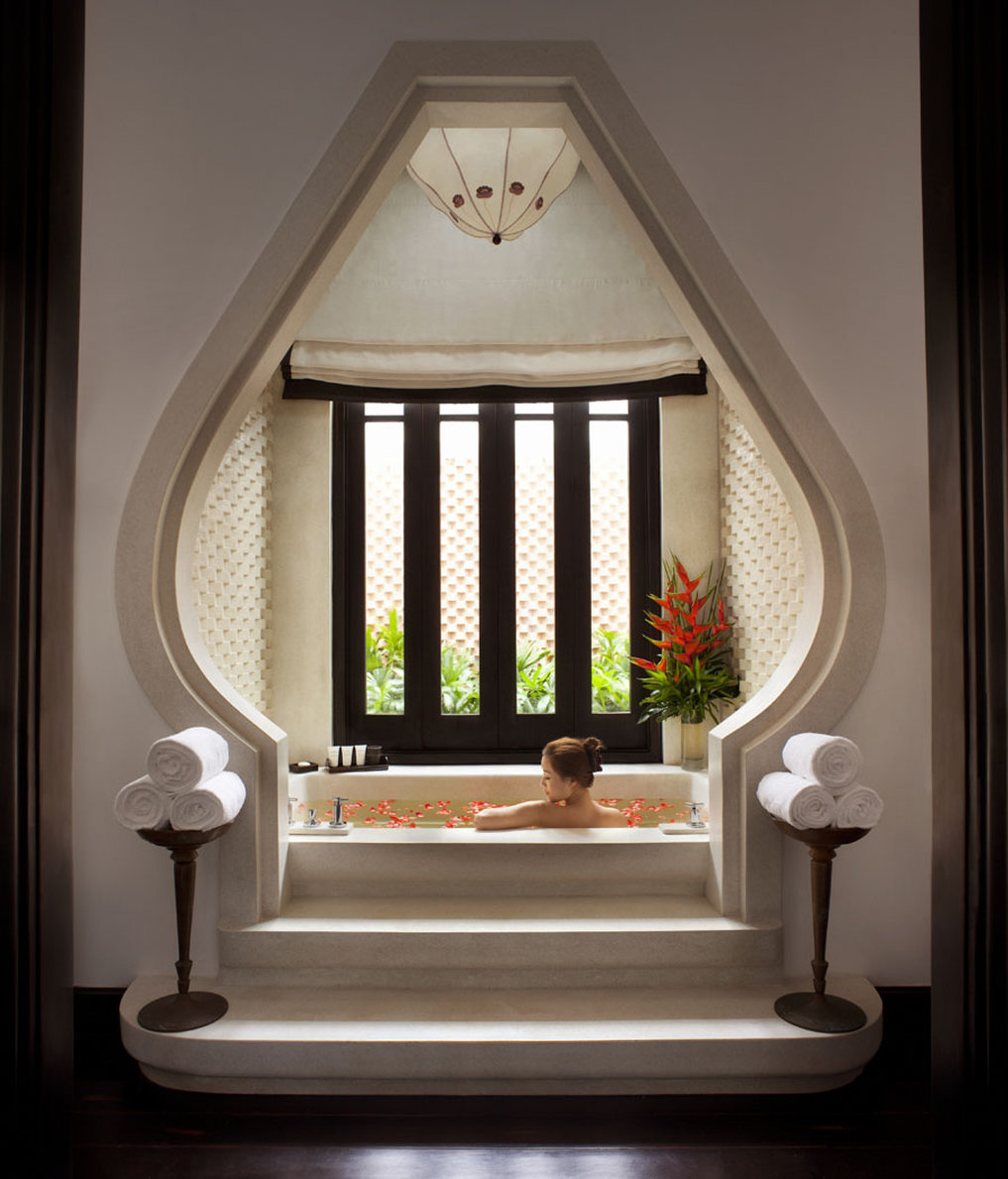 Intercontinental Danang Sun Peninsula Resort 18/50