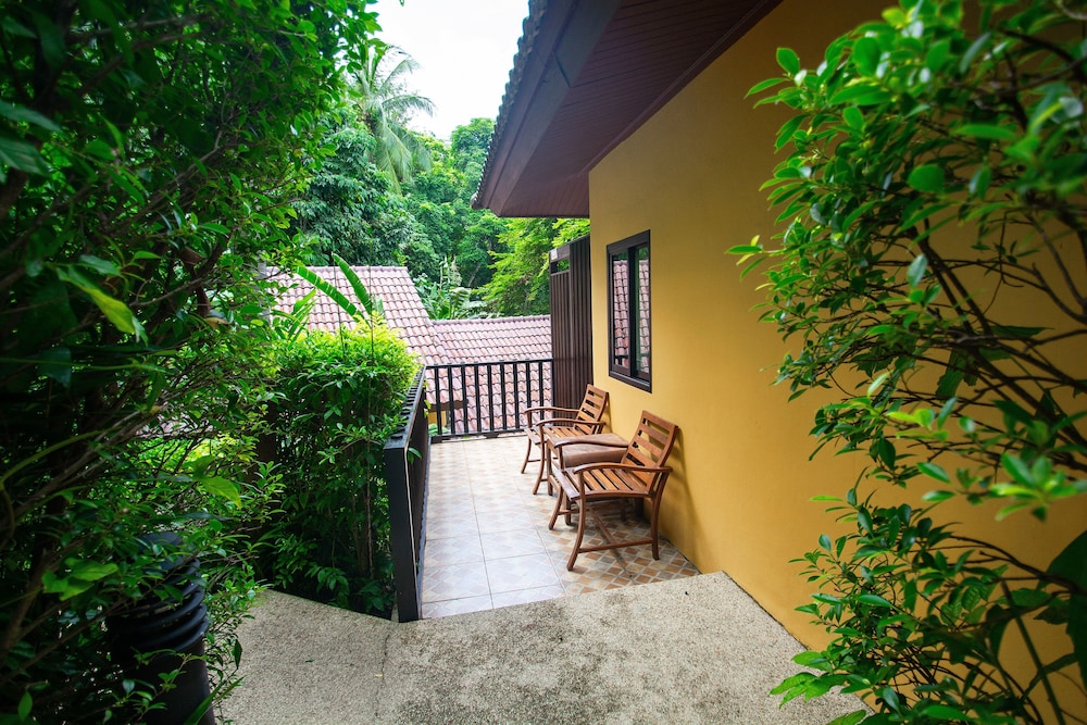 Peach Hill Resort 66/71